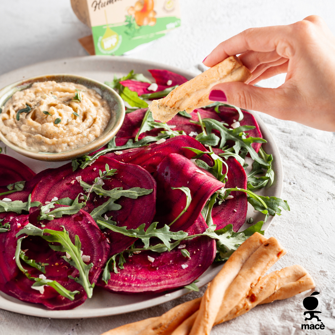 quick recipe with Red Beet Carpaccio, Shallot and Parsley Hummus Mac, rocket and flaked nutritional yeast